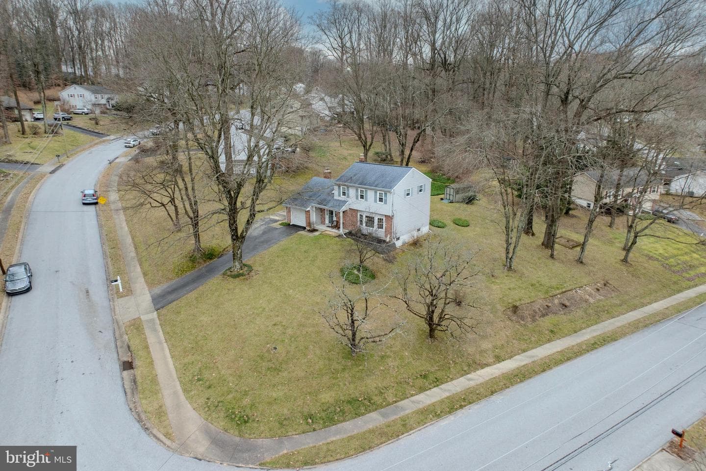 429 Fairfax Drive photo 2