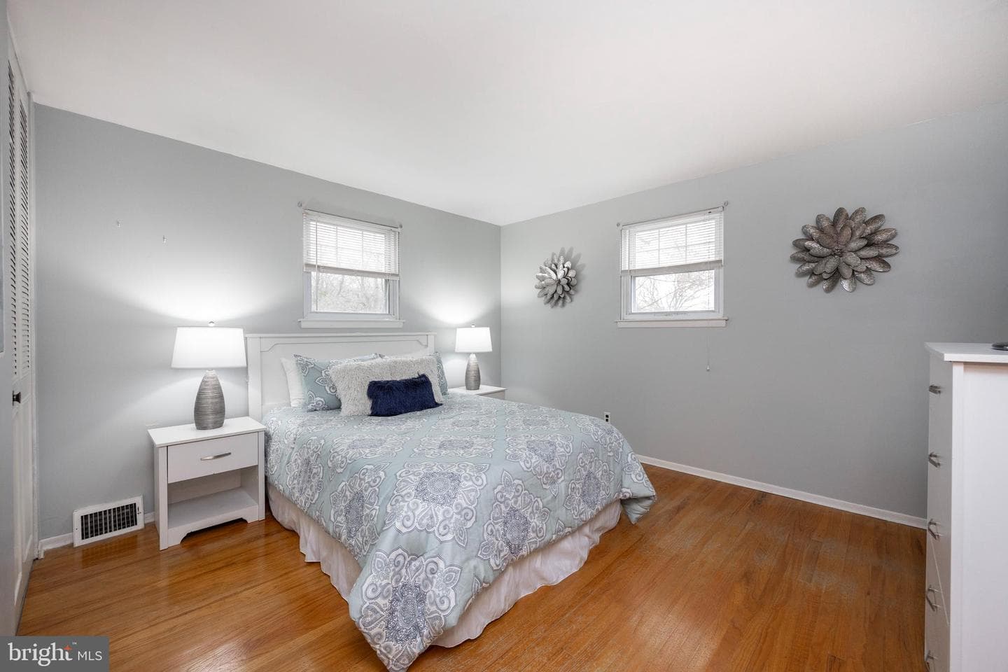 429 Fairfax Drive photo 23