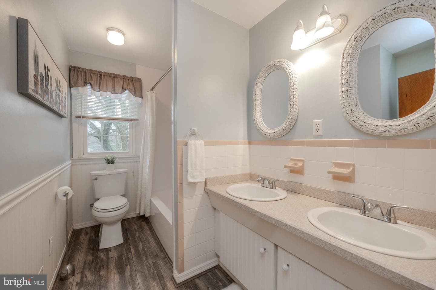 429 Fairfax Drive photo 25