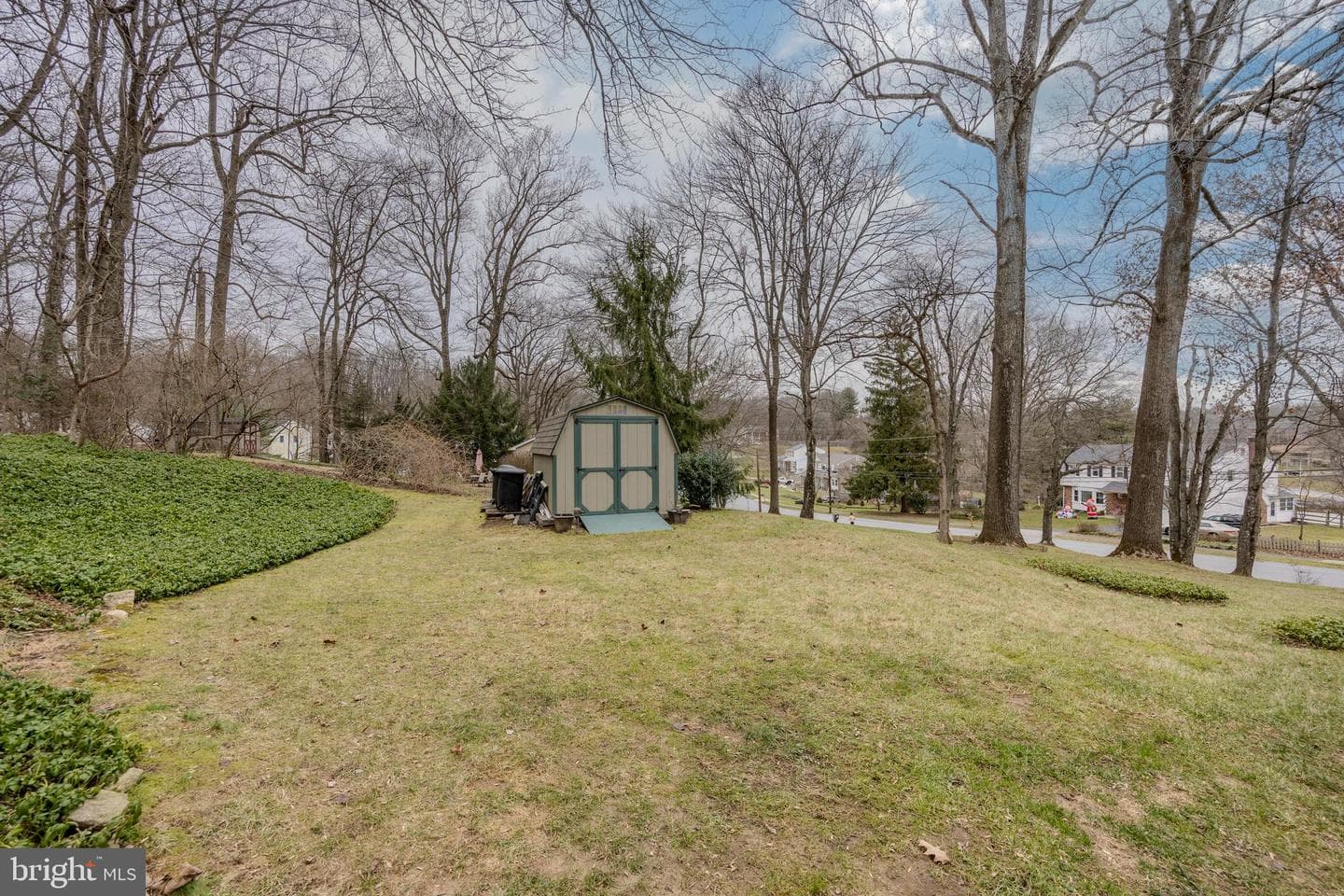 429 Fairfax Drive photo 4