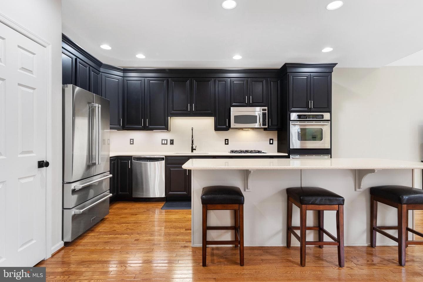207 Deepdale Drive photo 12