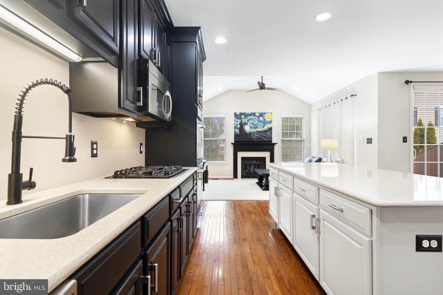 207 Deepdale Drive photo 14