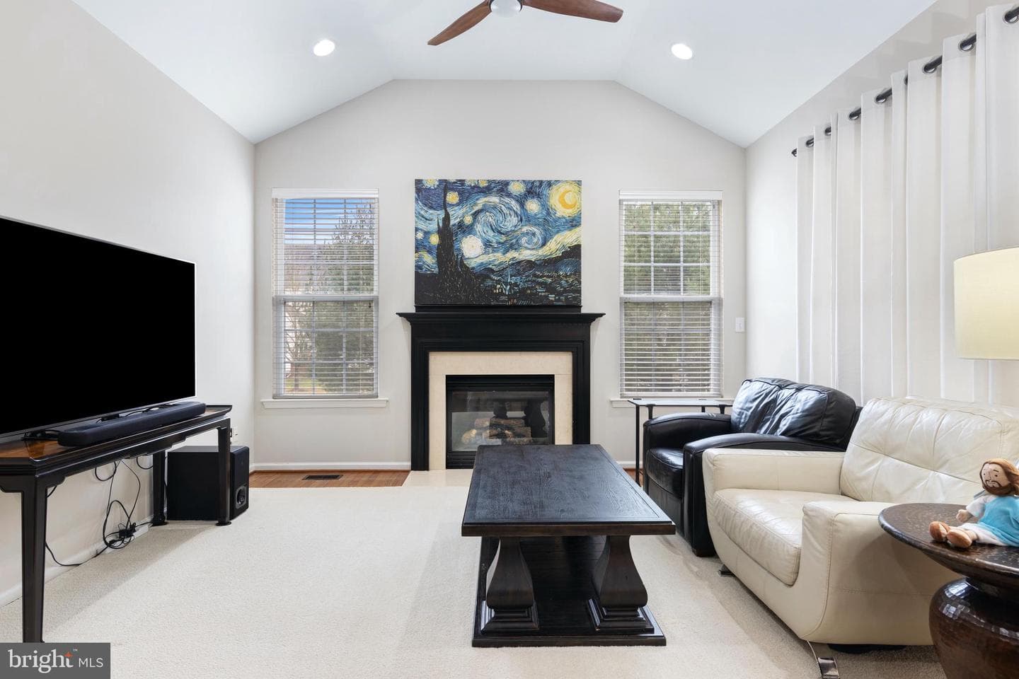207 Deepdale Drive photo 19