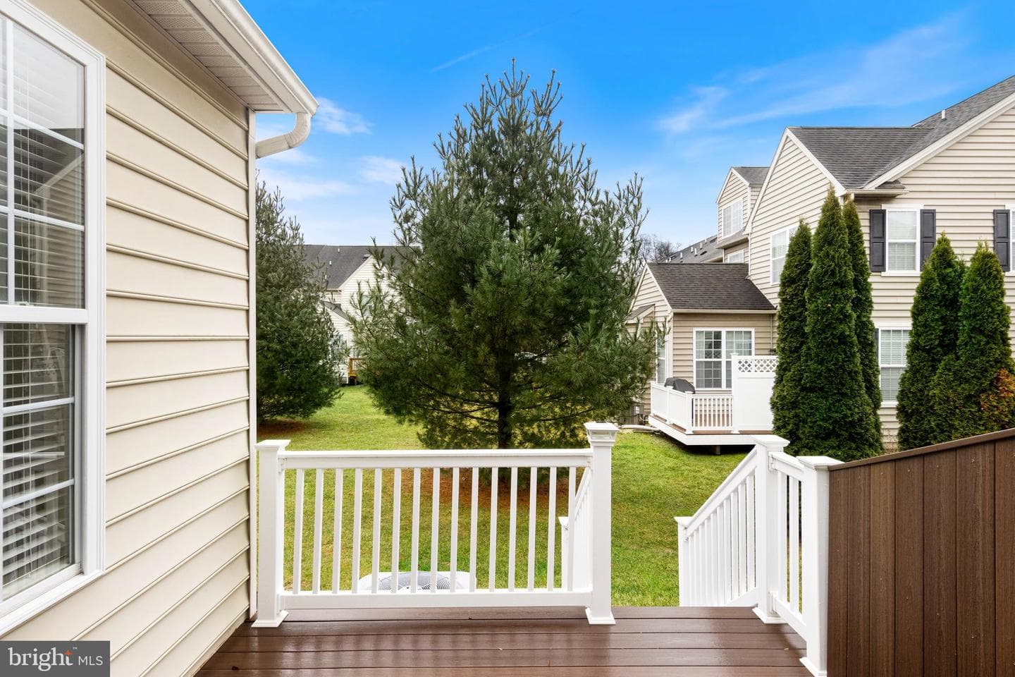 207 Deepdale Drive photo 38