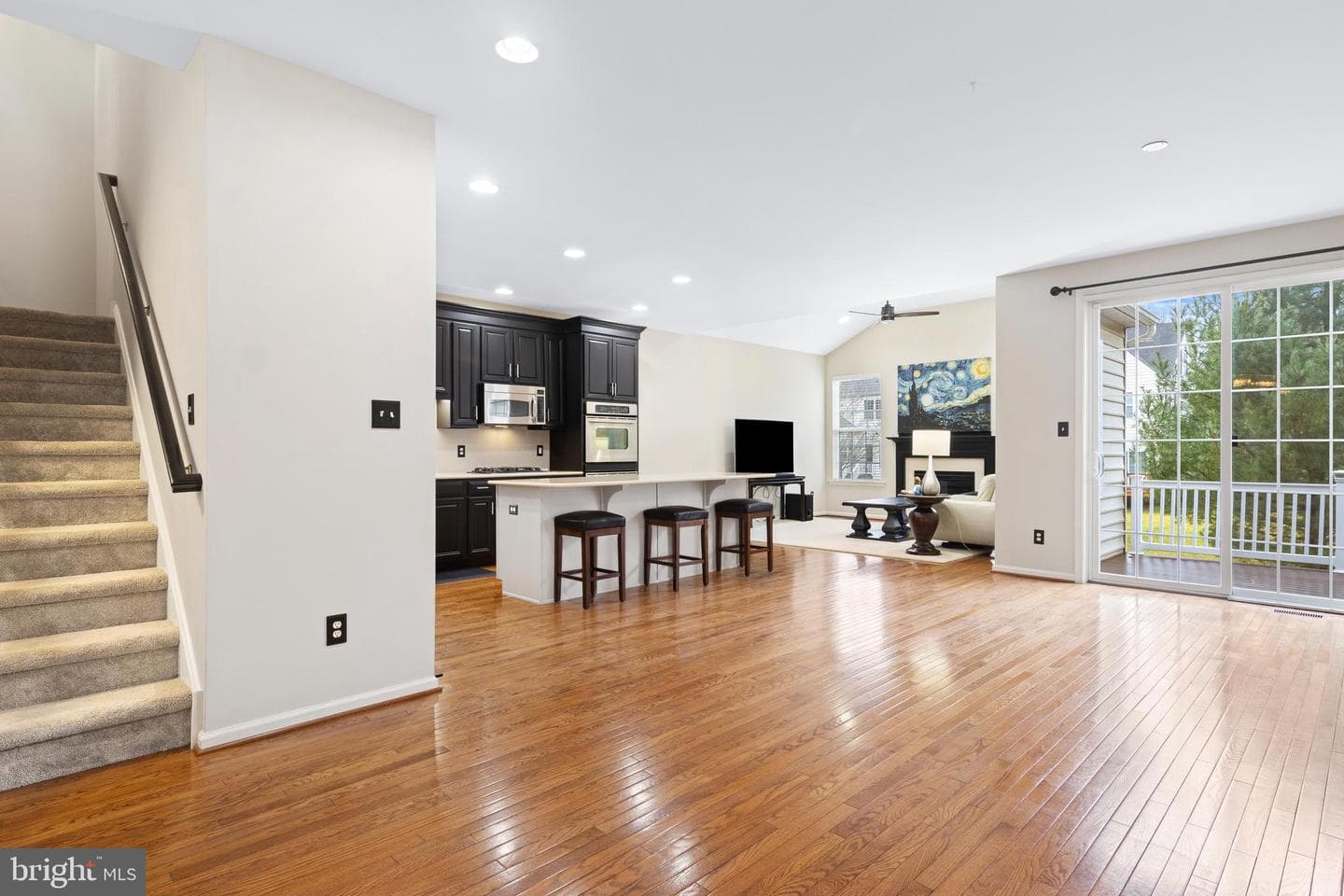207 Deepdale Drive photo 7