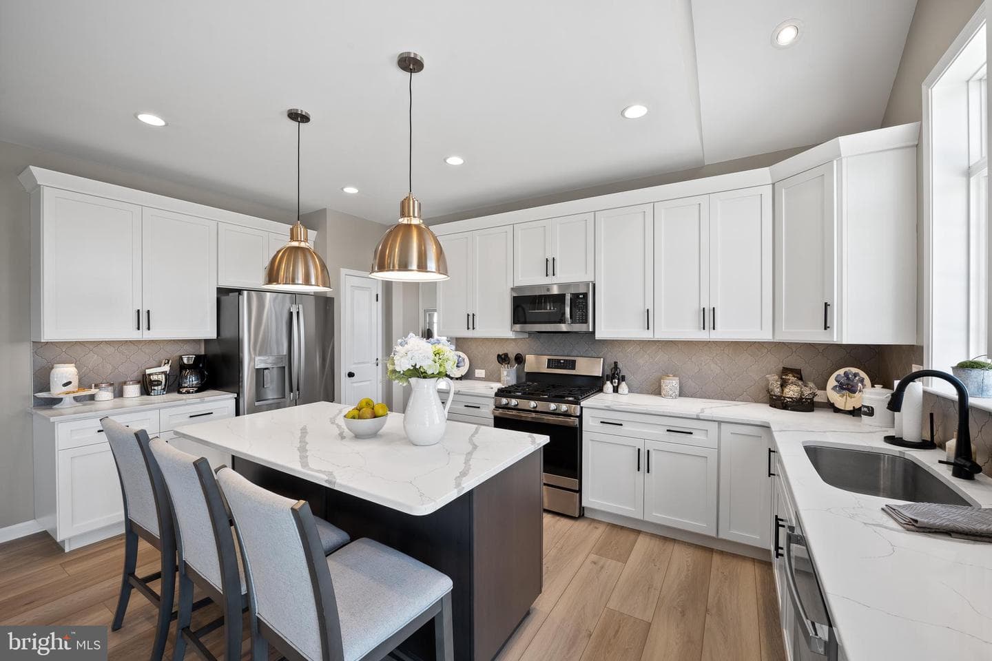 139 Petrelia Drive photo 8