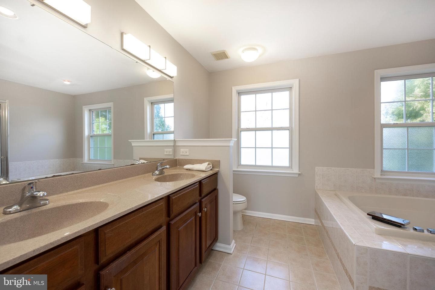 1370 Stonegate Drive photo 27