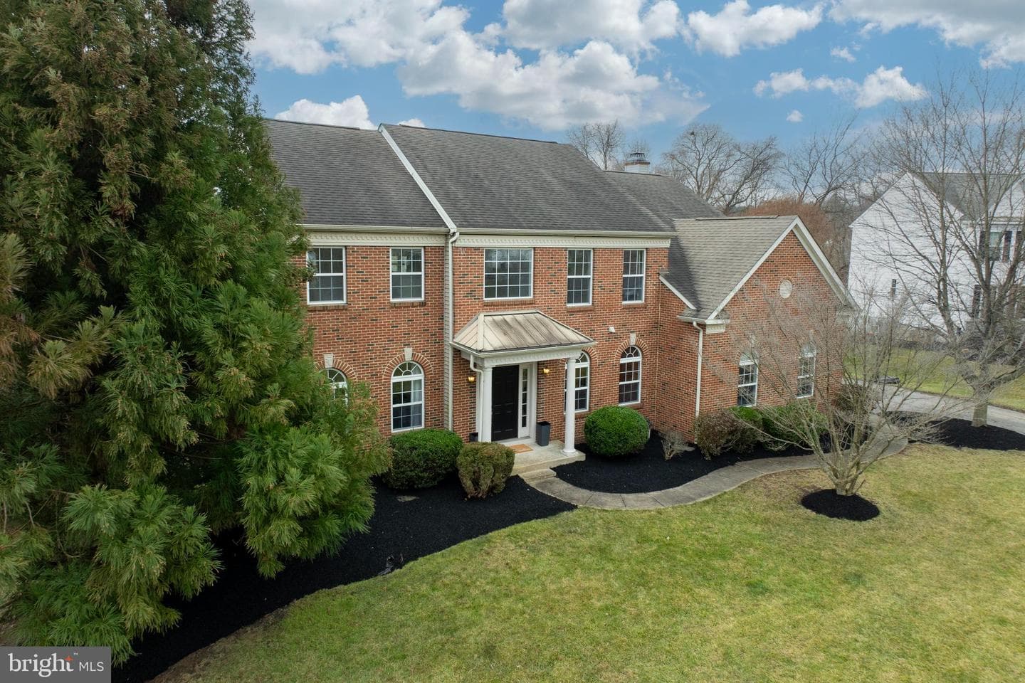 1370 Stonegate Drive photo 4