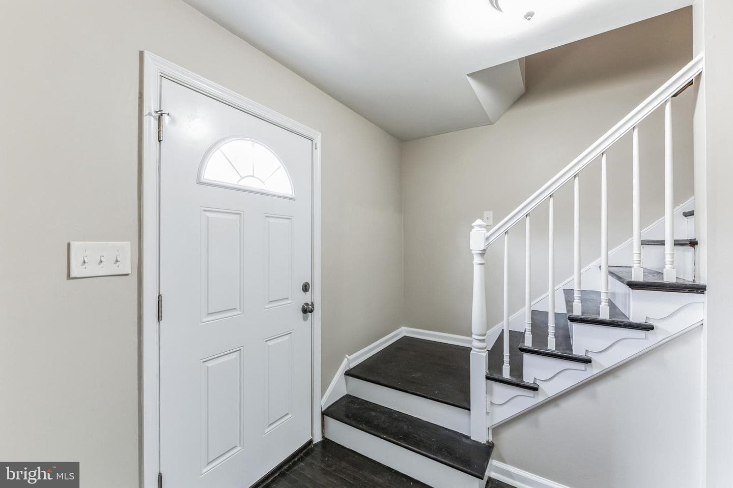 550 N Walnut Road photo 16