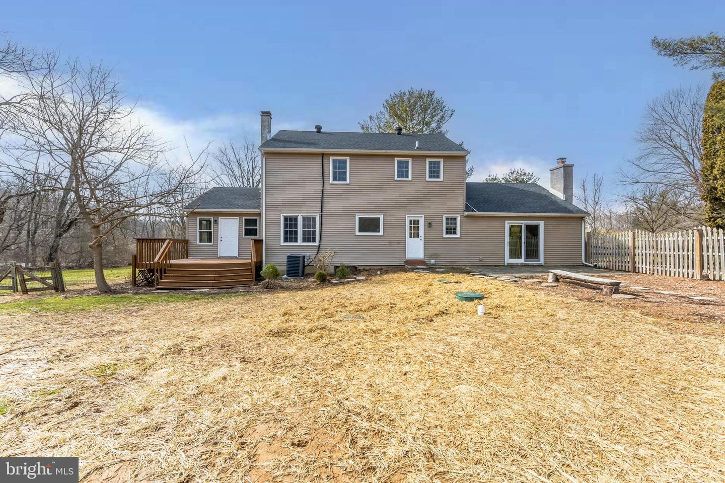 550 N Walnut Road photo 37