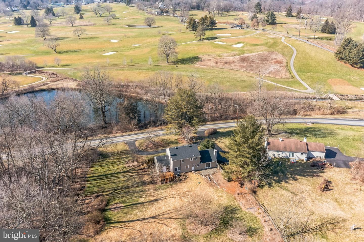 550 N Walnut Road photo 39