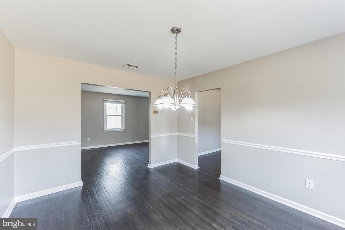 550 N Walnut Road photo 9