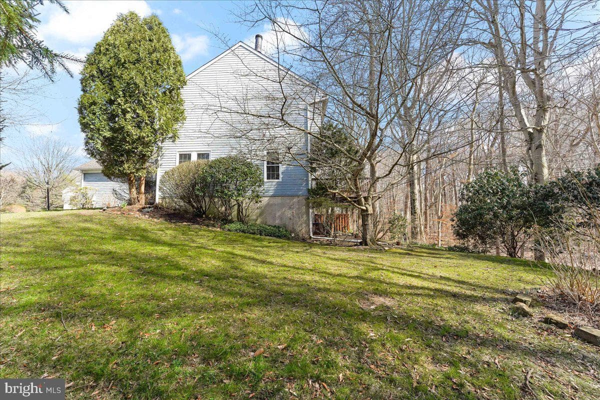 101 Alford Court photo 3