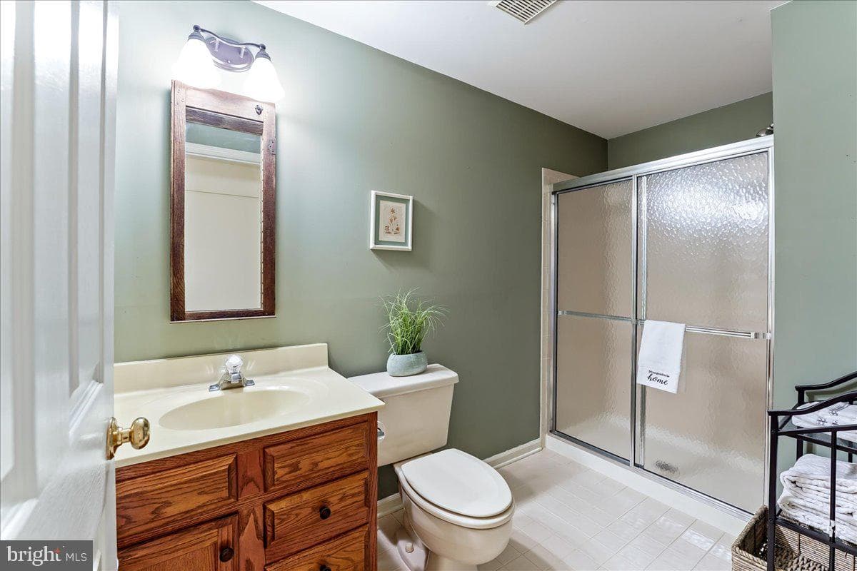 101 Alford Court photo 37