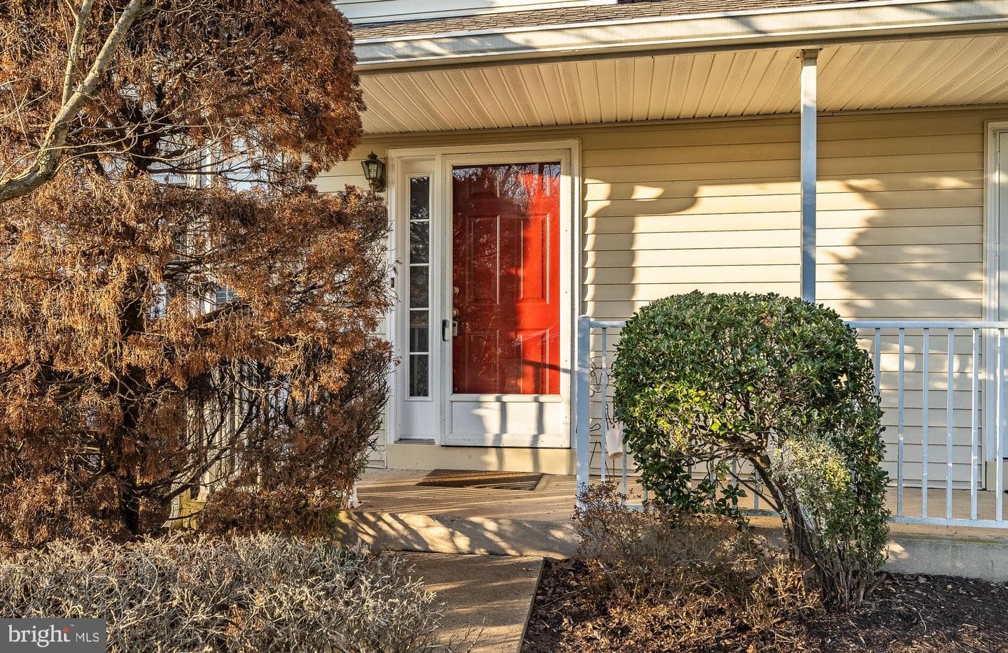 728 Shropshire Drive photo 3