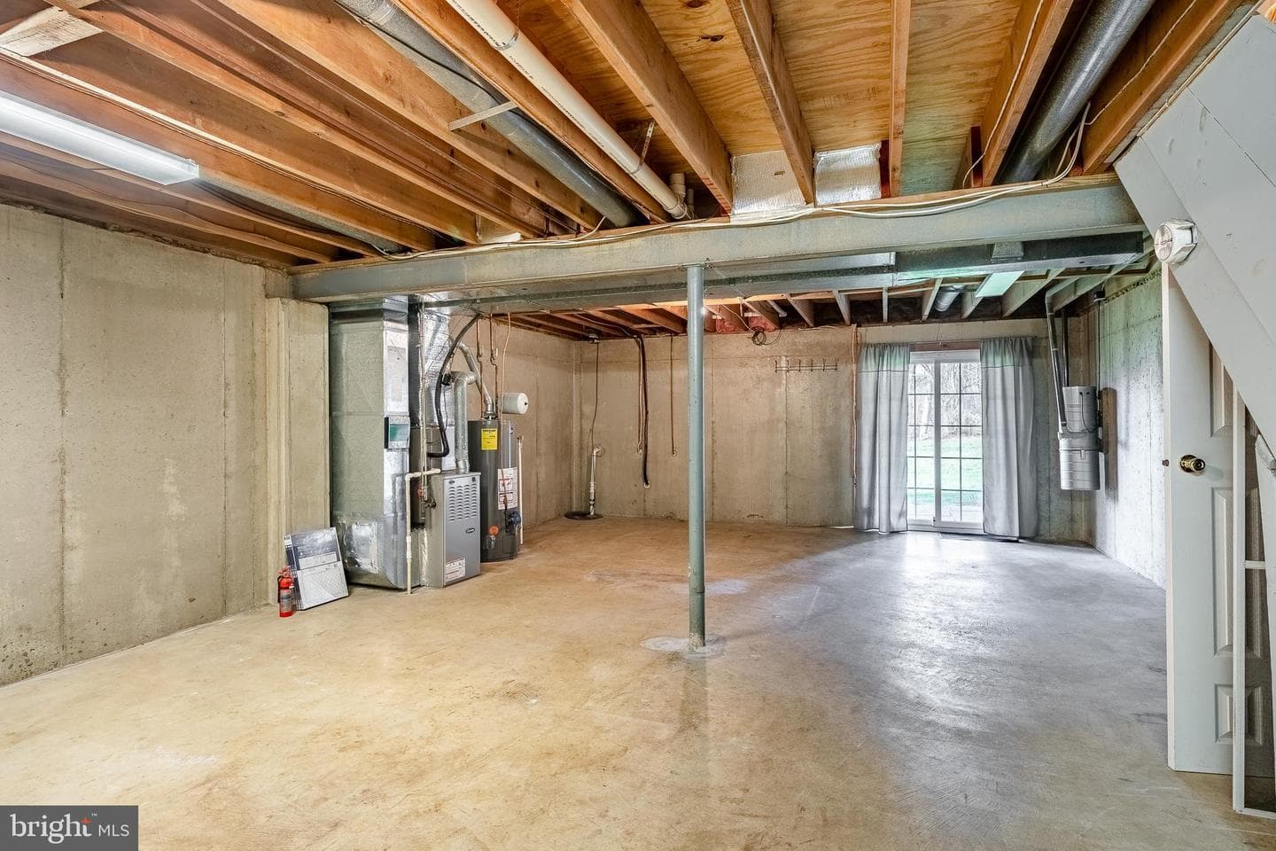 728 Shropshire Drive photo 34