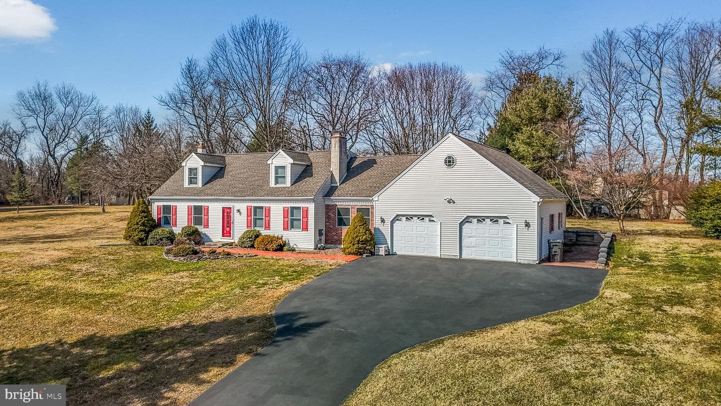 117 Clearfield Lane photo 1