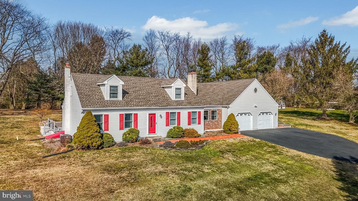117 Clearfield Lane photo 2