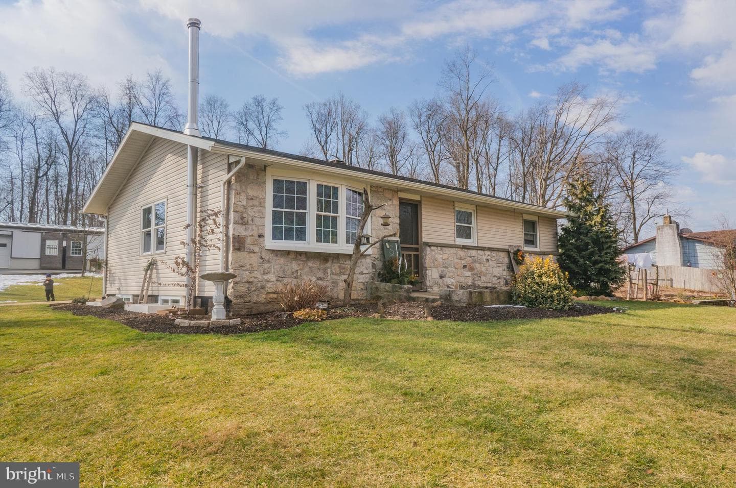 88 Mount Pleasant Road photo 1