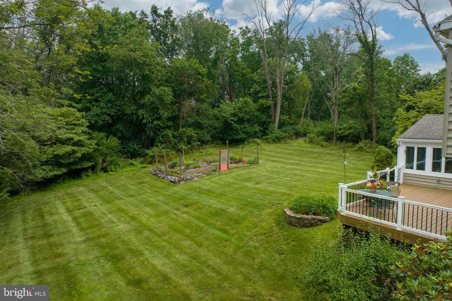 610 Gages Lane photo 27