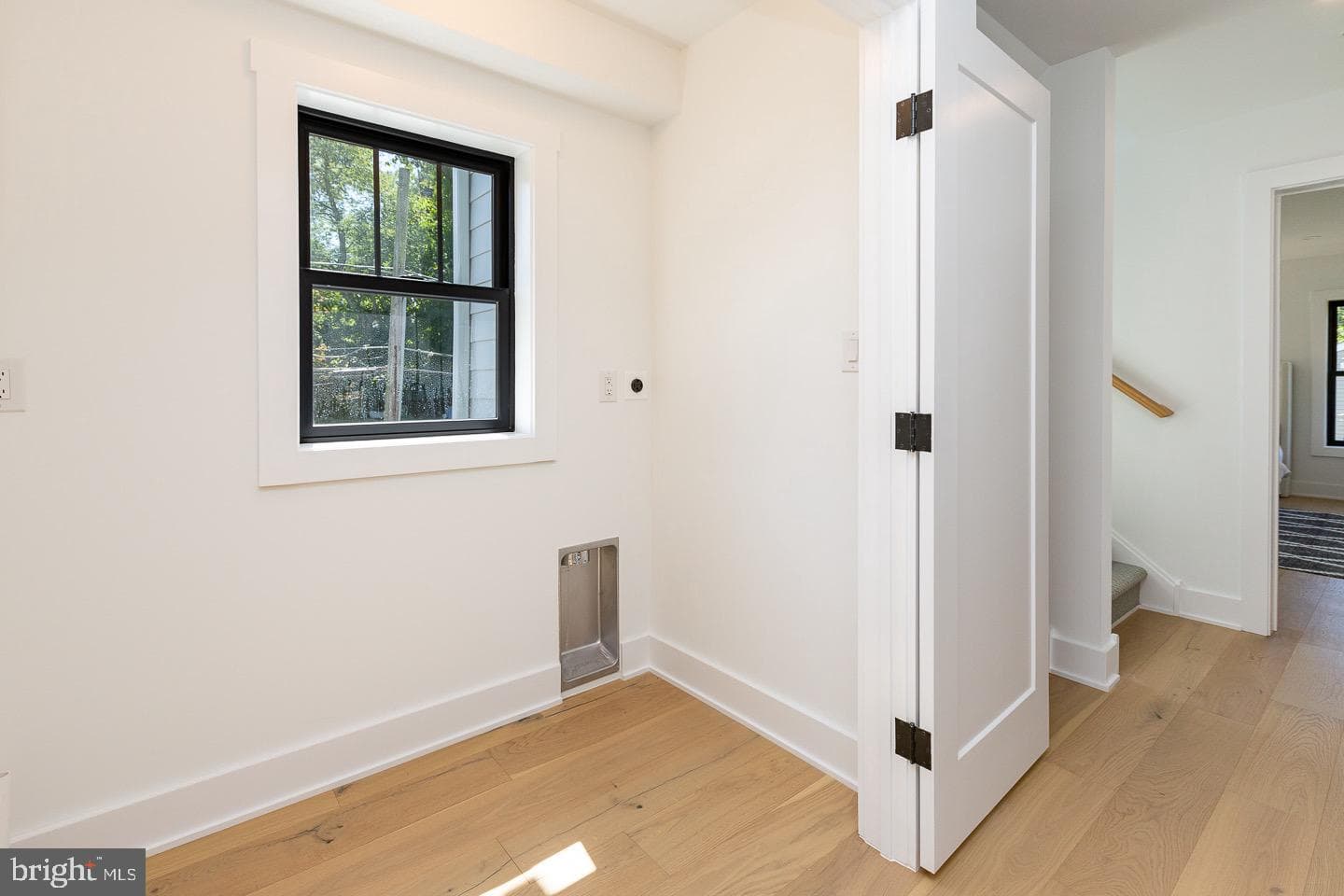 993 Fairview Avenue photo 29