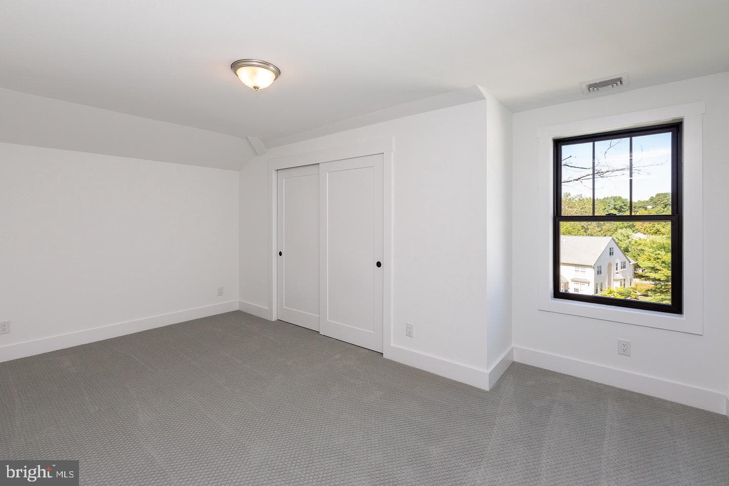 993 Fairview Avenue photo 37