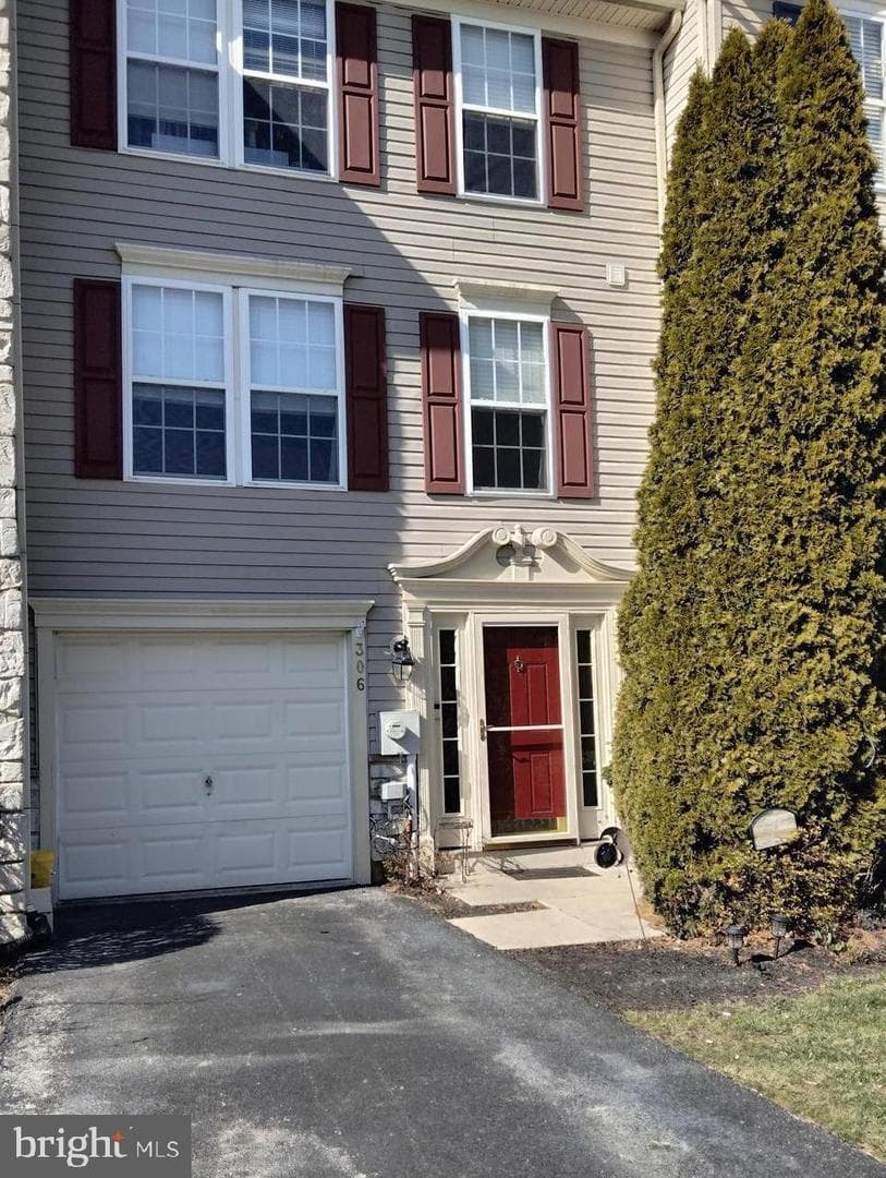 306 Green Hill Road photo 1