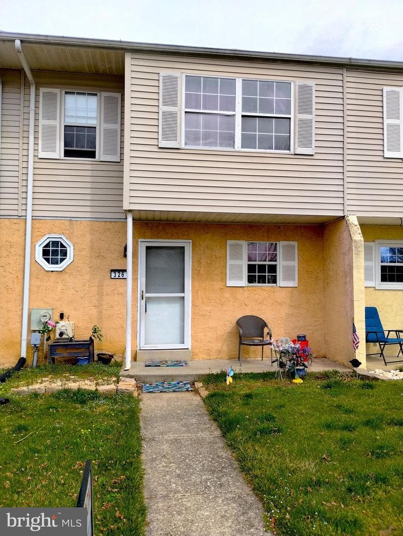 326 Carlyn Court