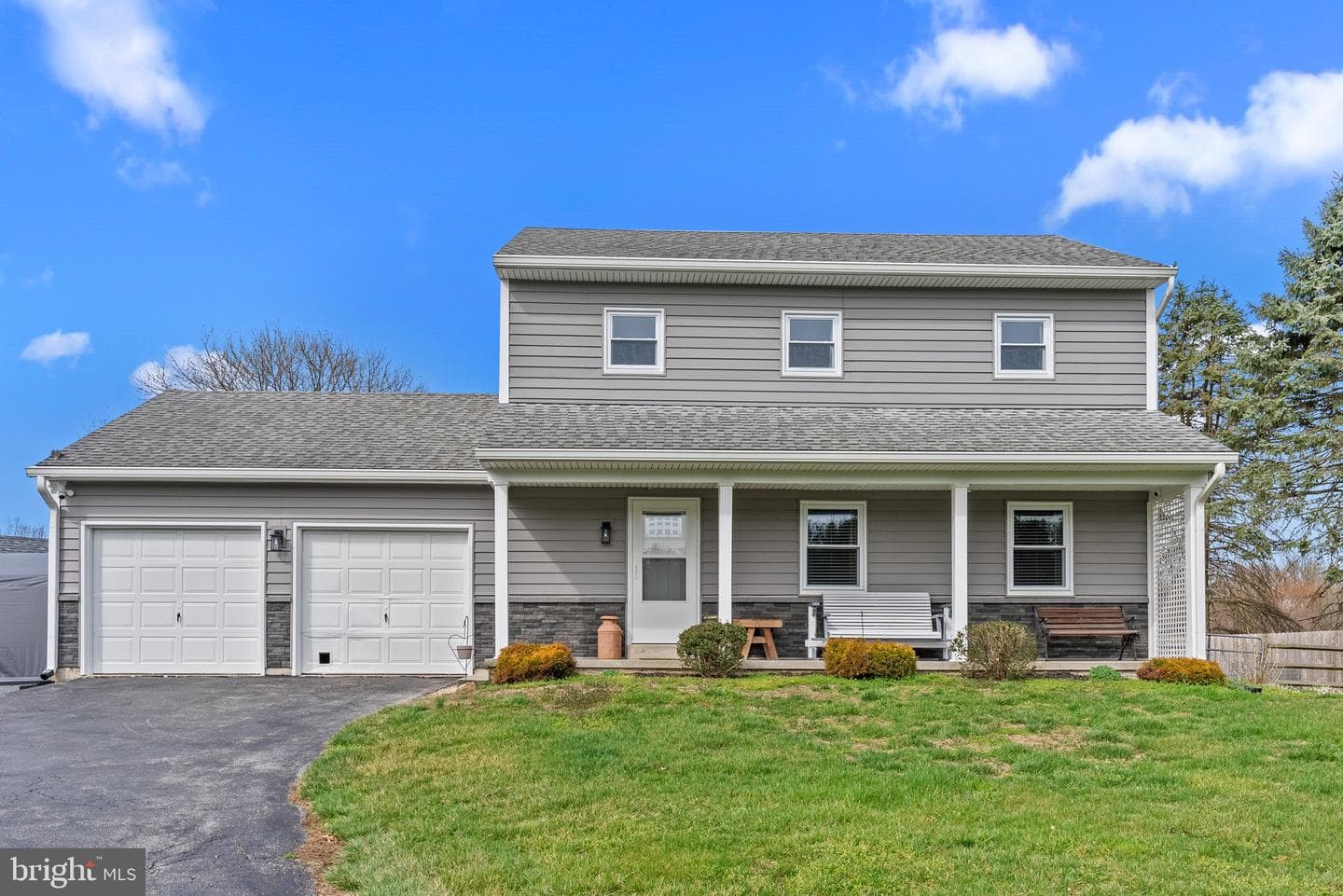 261 Tudor Circle photo 1