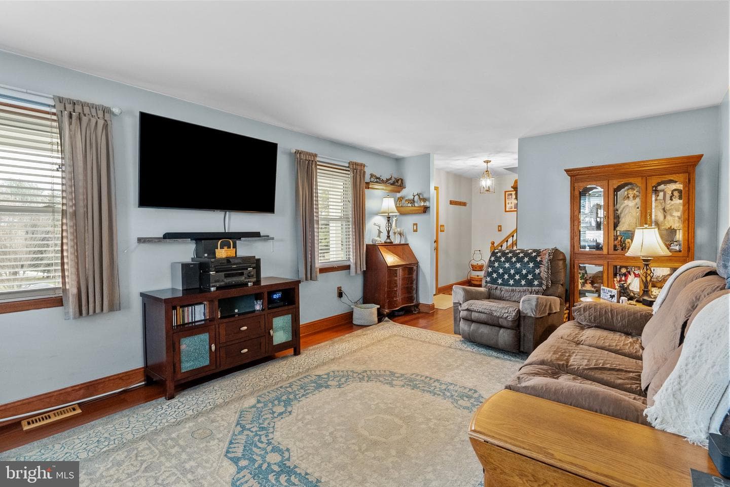 261 Tudor Circle photo 10