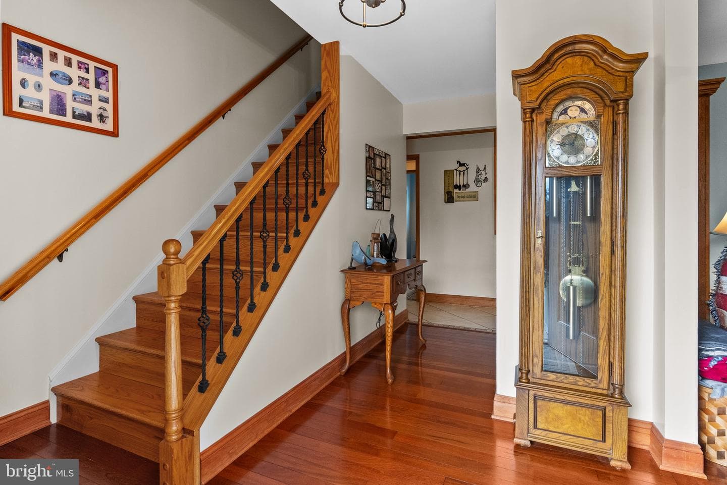 261 Tudor Circle photo 11