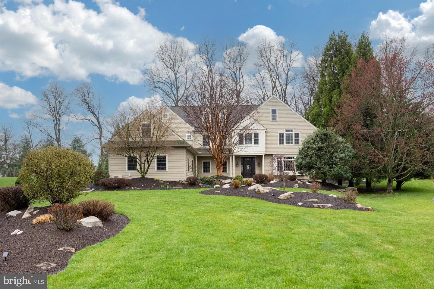 1062 Haverhill Road photo 4