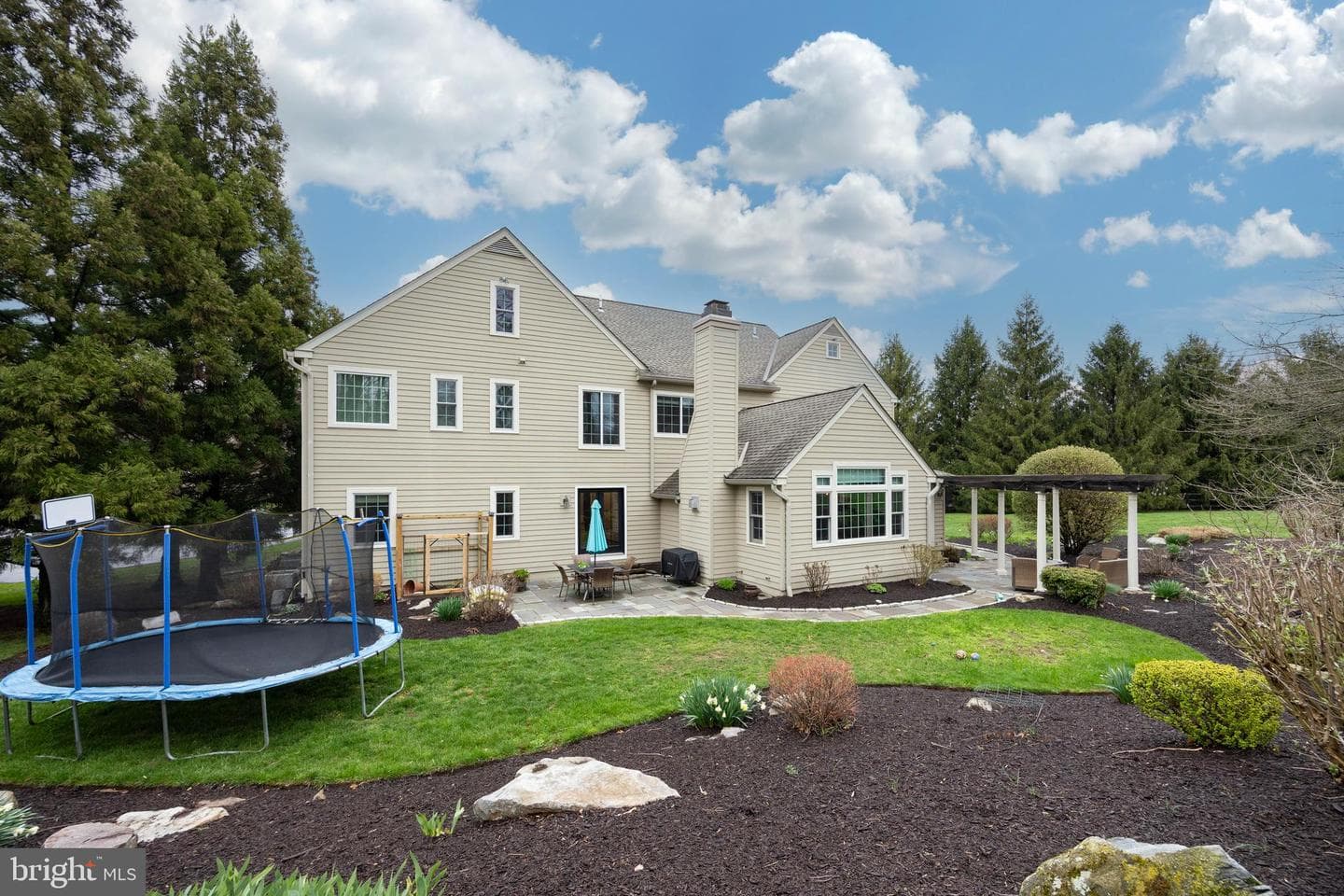 1062 Haverhill Road photo 6