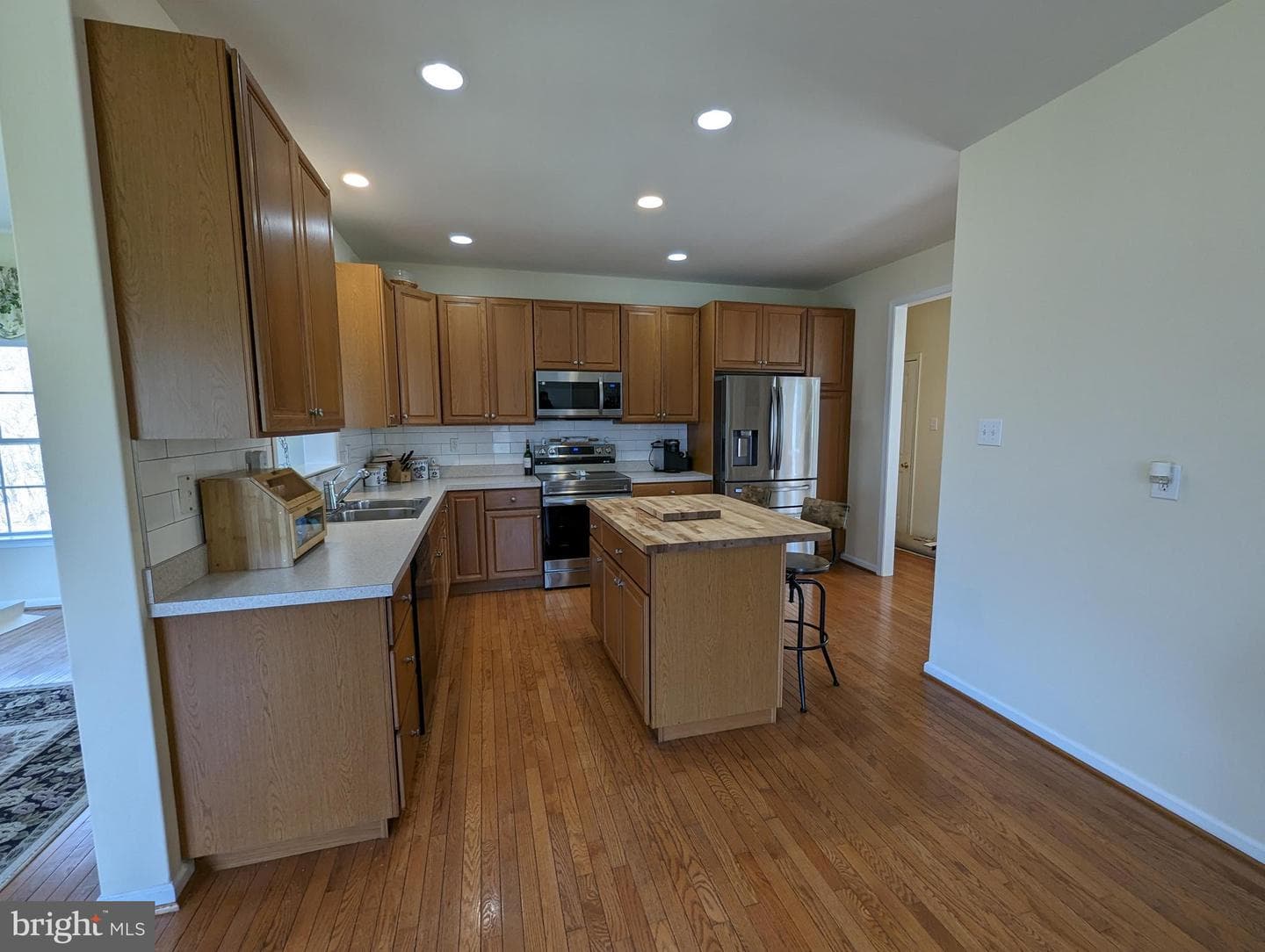 212 Ferguson Street photo 20