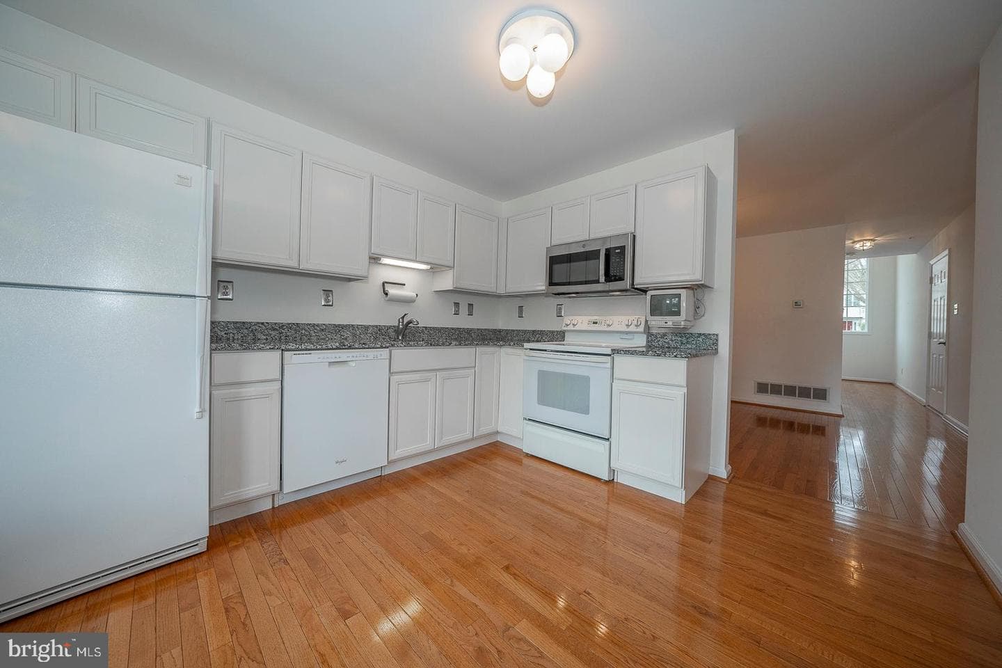 64 Buttonwood Drive photo 12