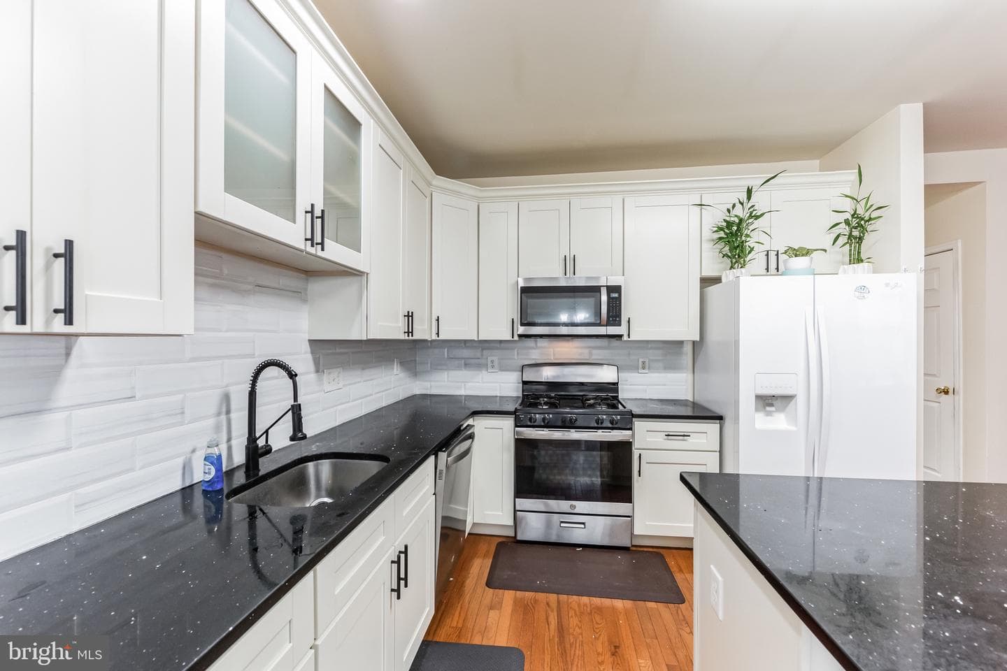 286 Yorktown Court photo 10