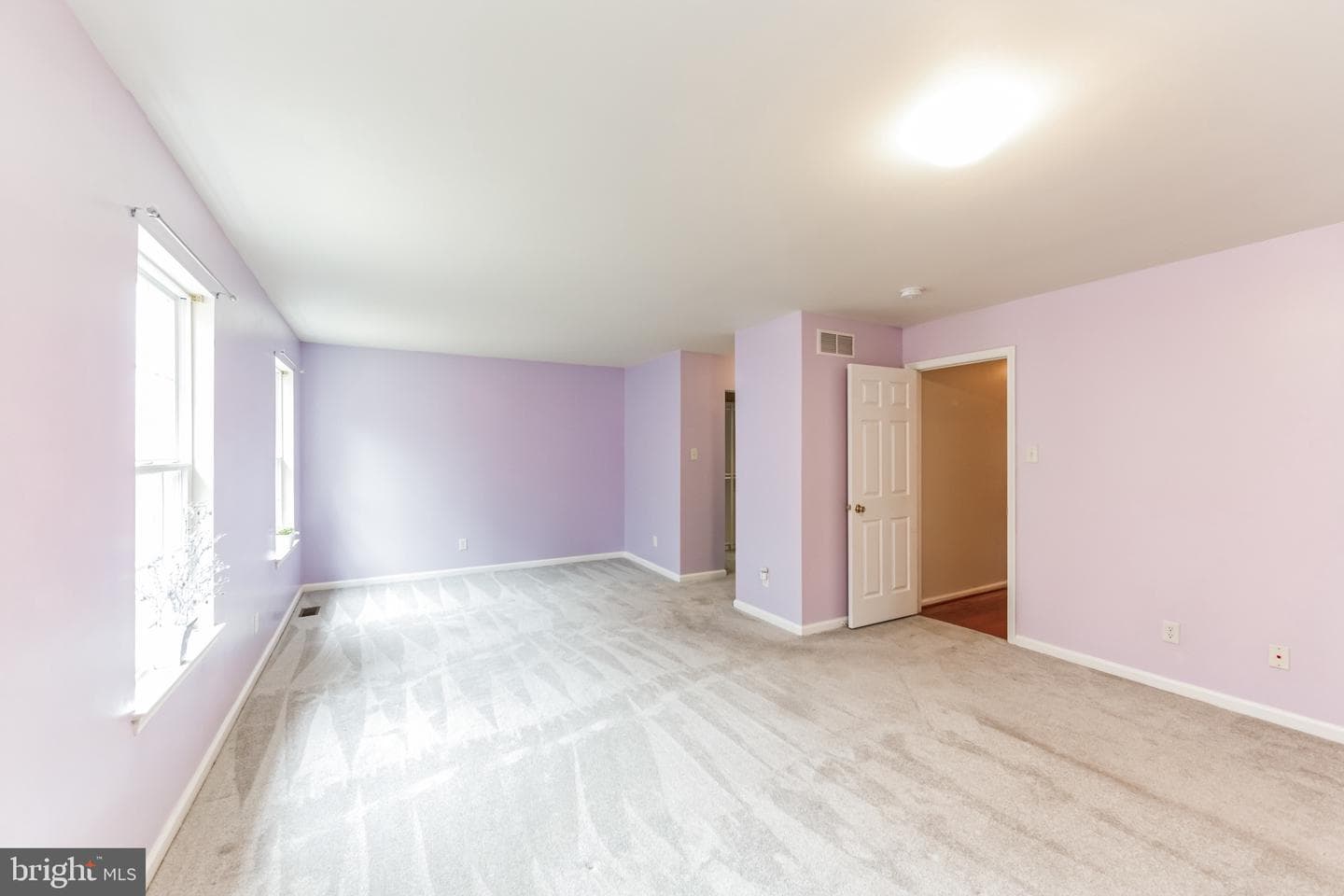 286 Yorktown Court photo 17