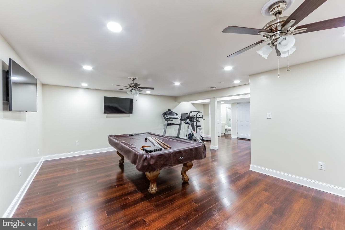 286 Yorktown Court photo 32