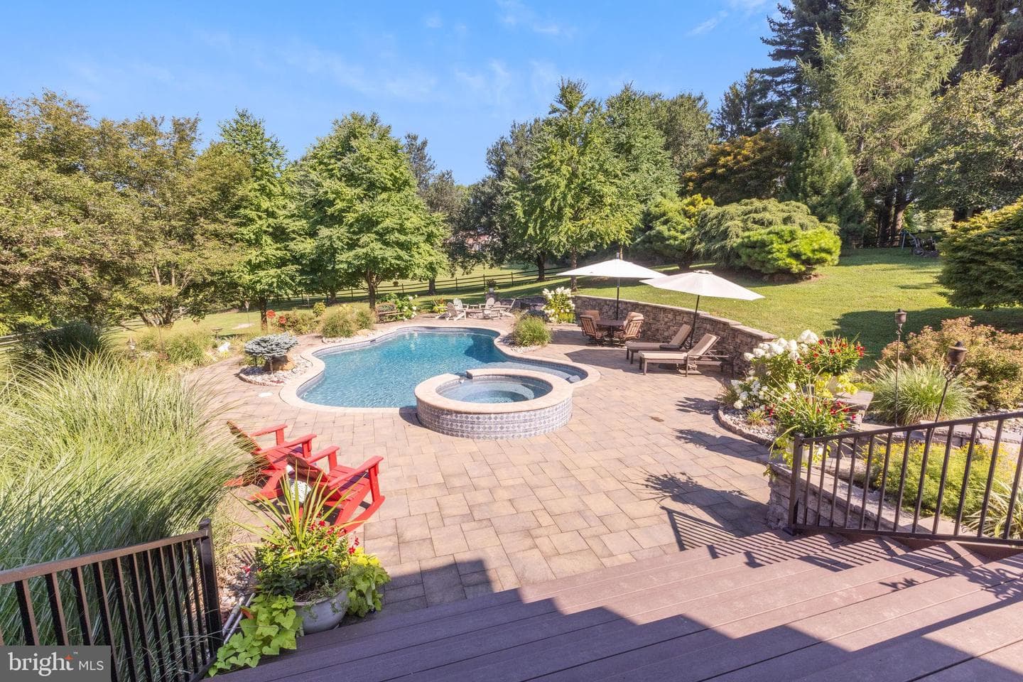 1681 Hunters Circle photo 16
