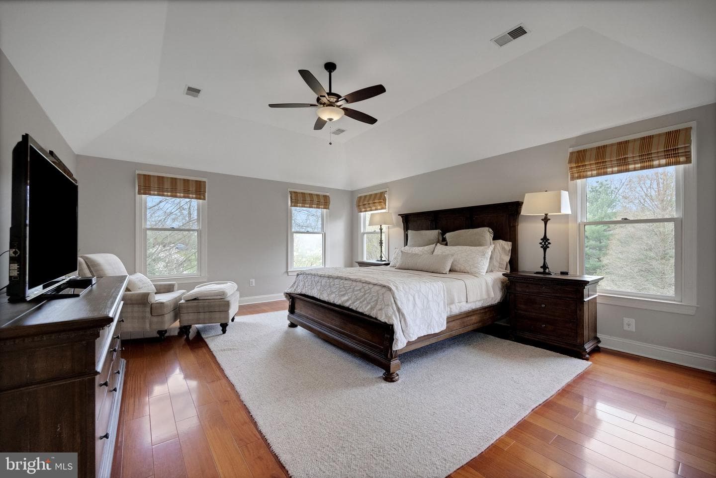 1681 Hunters Circle photo 23