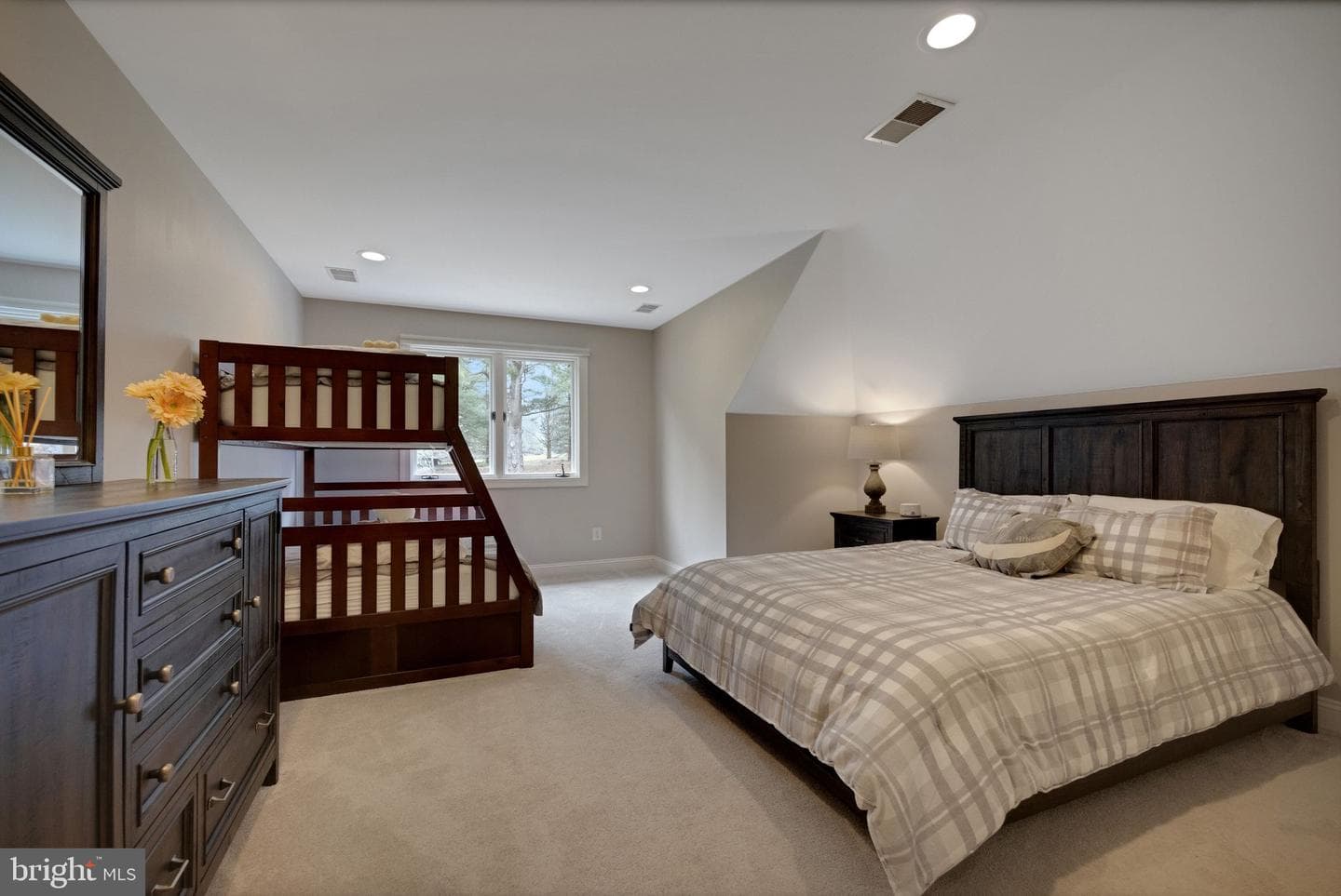 1681 Hunters Circle photo 30