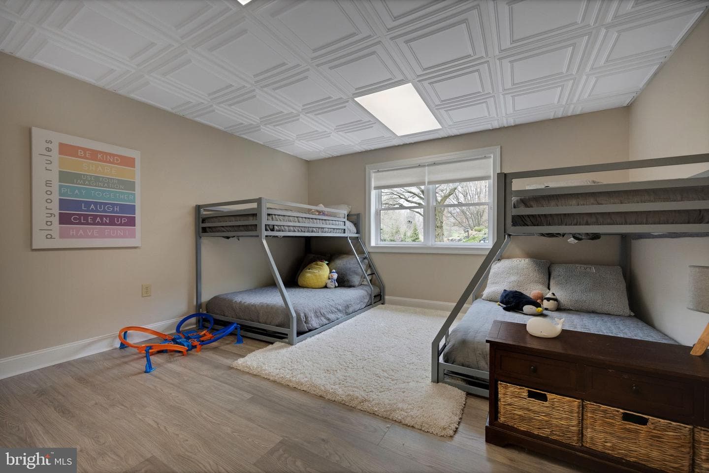 1681 Hunters Circle photo 34