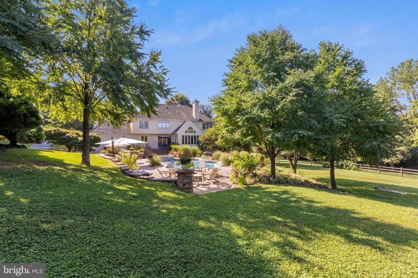 1681 Hunters Circle photo 36