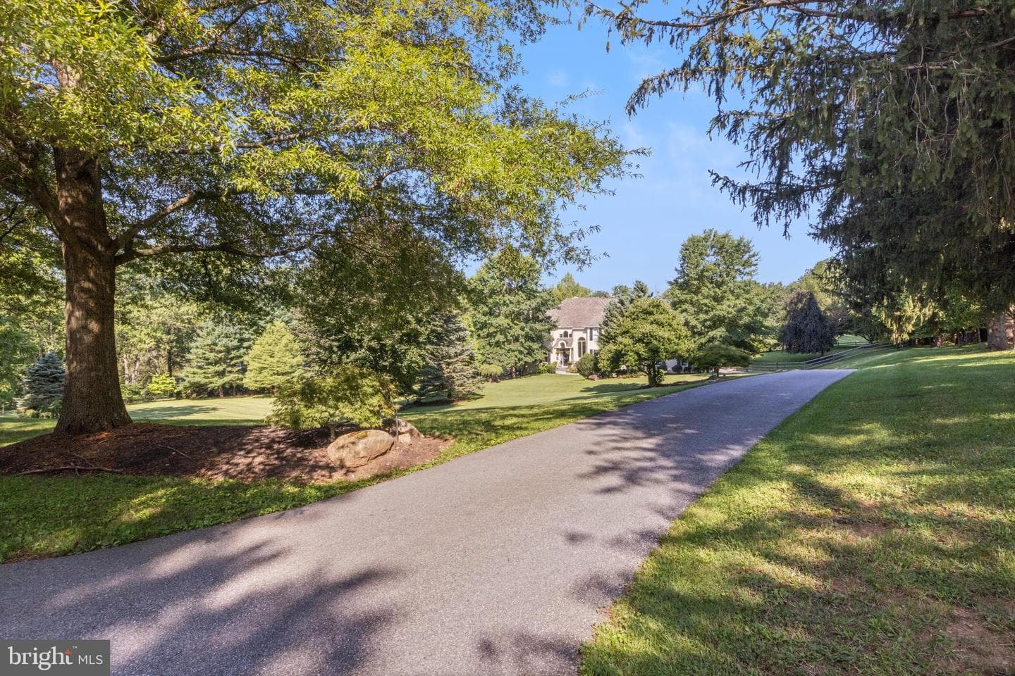 1681 Hunters Circle photo 43