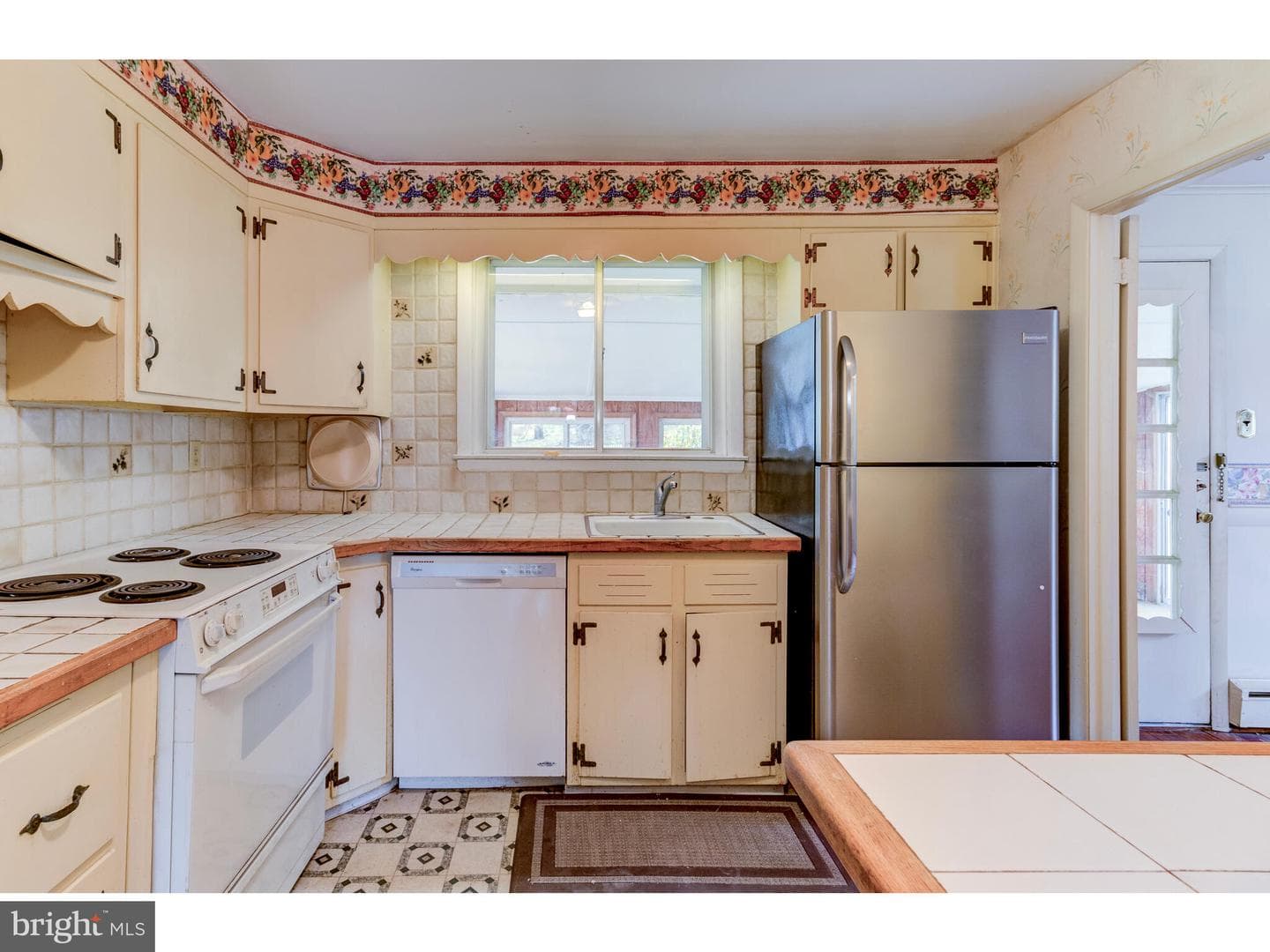 632 Wallace Drive photo 17