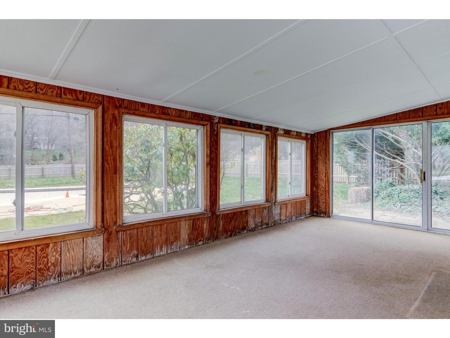632 Wallace Drive photo 30