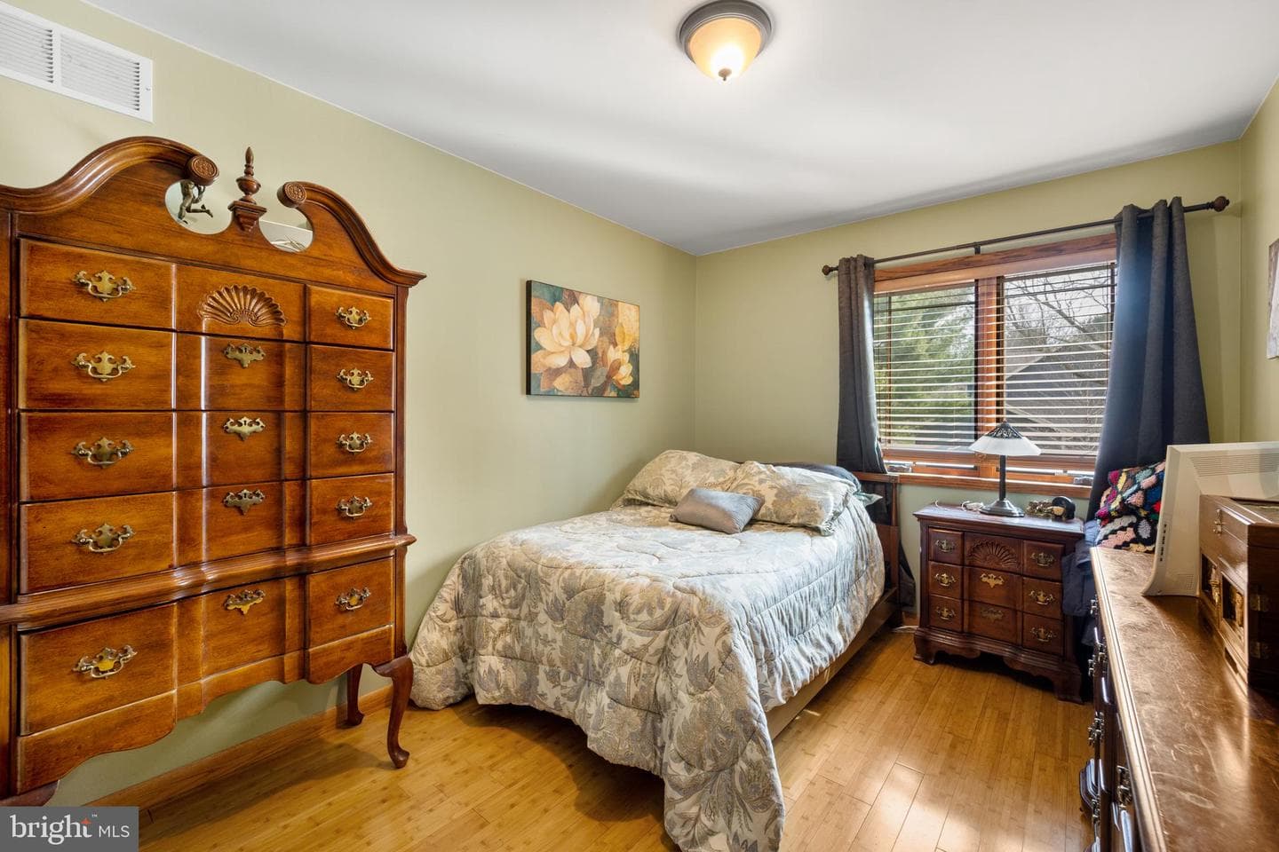 871 Frank Road photo 20