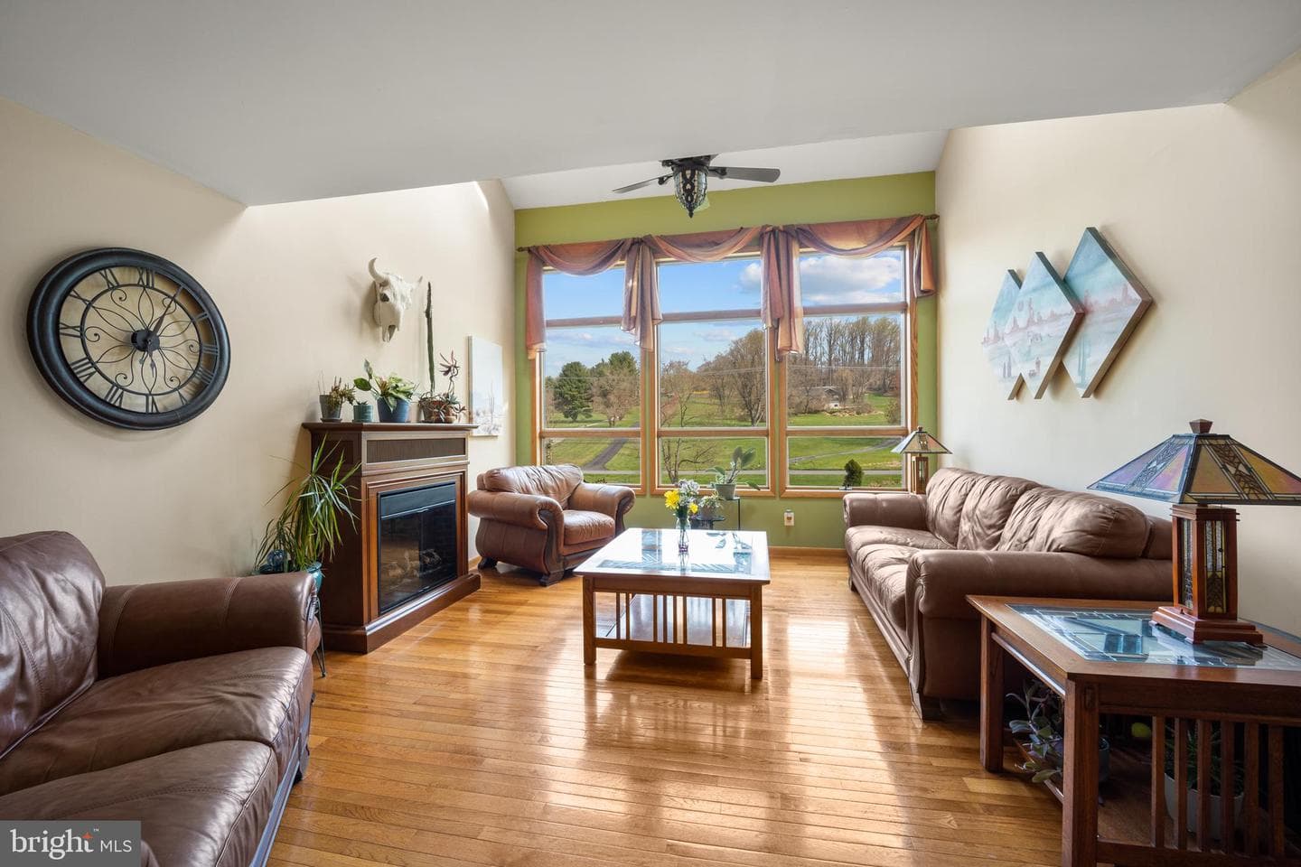 871 Frank Road photo 3