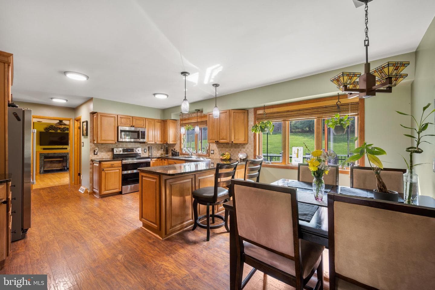 871 Frank Road photo 6