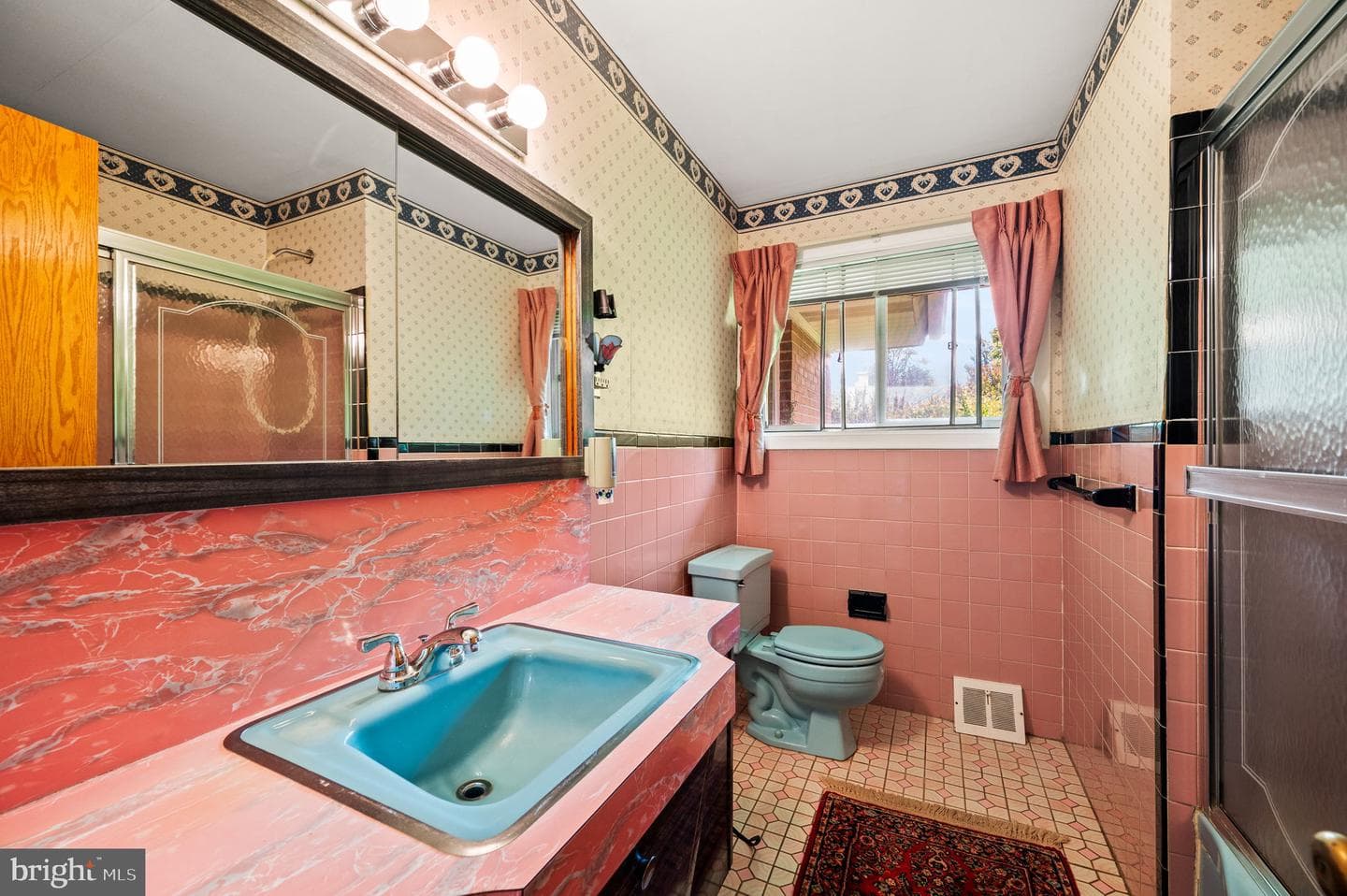 308 W Ashbridge Street photo 11